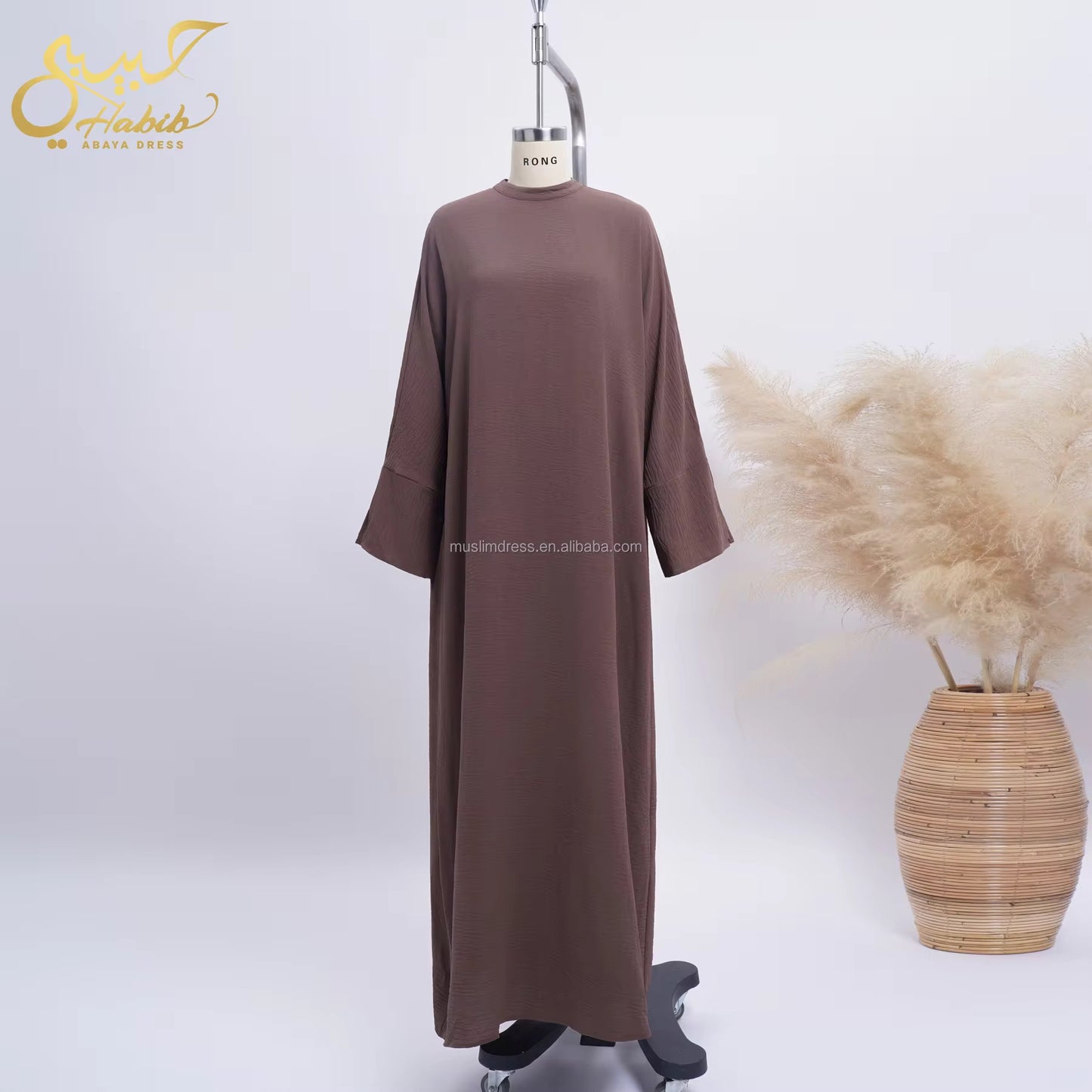Plain closed abaya